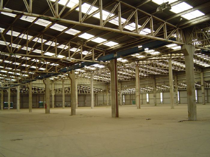 NAVES INDUSTRIALES